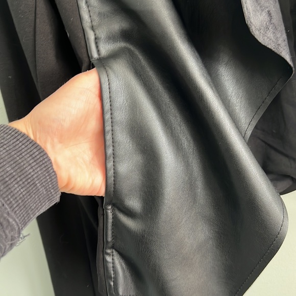 KUT from the Kloth black faux leather “biker” blazer with pockets! - Picture 4 of 6